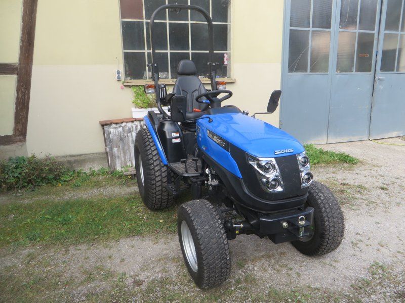 Solis 26 HST Hydrostat Getriebe + Rasenbereifung Klein