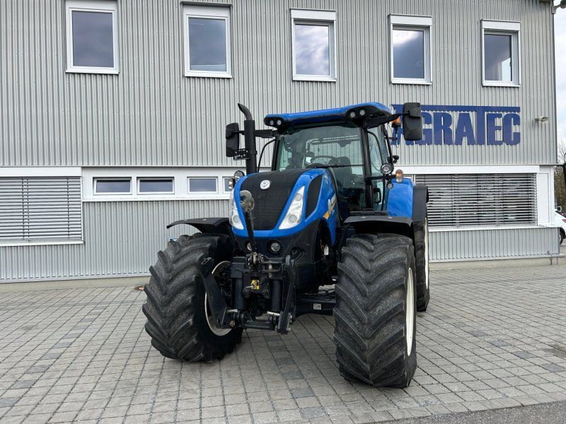 New Holland T 7.230