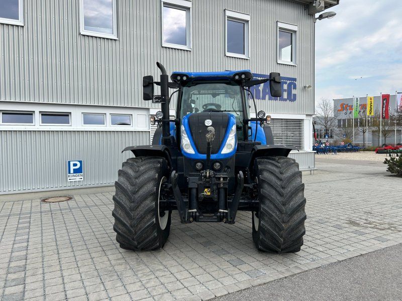 New Holland T 7.230