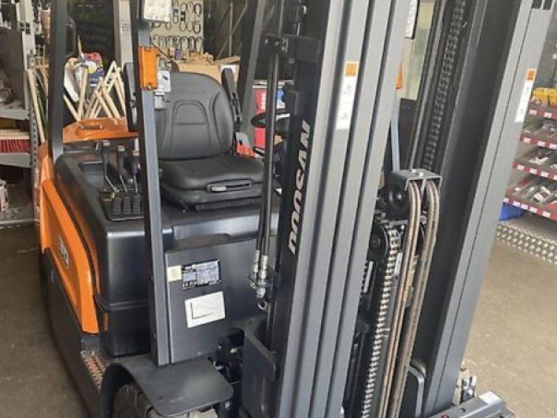 Doosan NXP30 Diesel Stapler EURO V 5540mm Mast