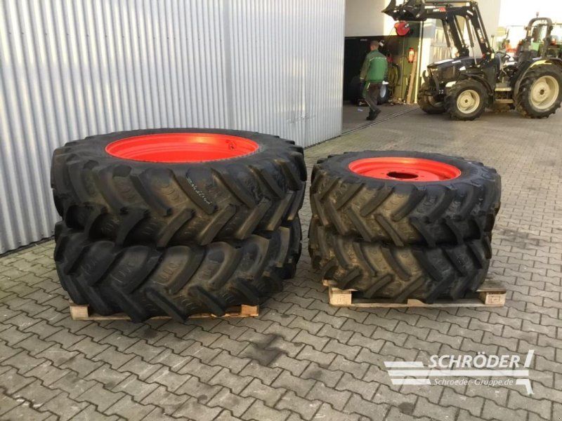 Fendt KOMPLETTRÄDER 380/70R28 + 420/85R38 BKT