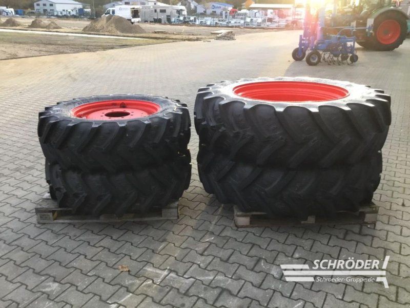 Fendt KOMPLETTRÄDER 380/70R28 + 420/85R38 BKT