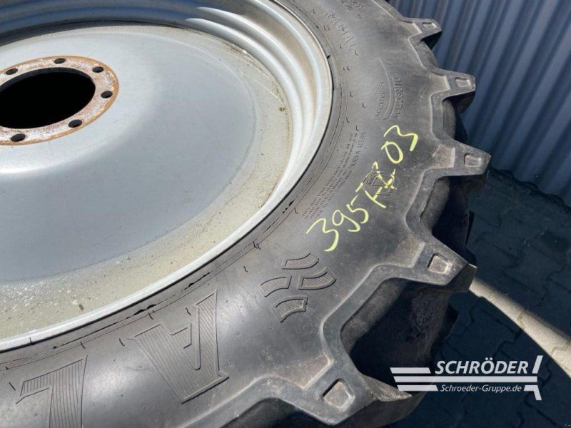 Massey Ferguson 380/85 R30 UND 420/80 R46 ALLIANCE