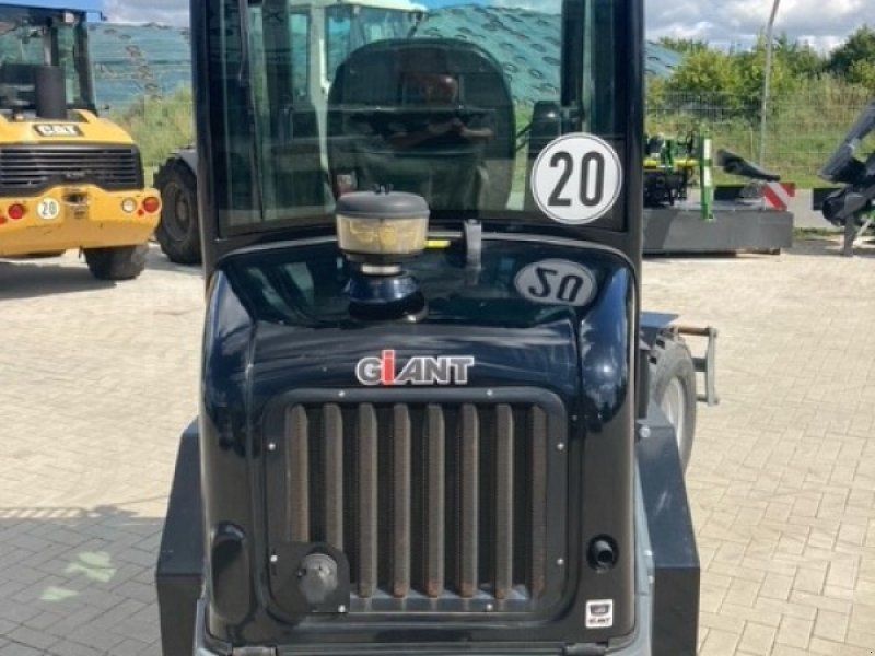 Giant 2500 HD xtra