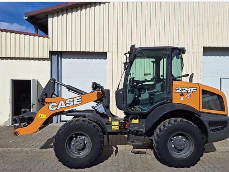 Case IH 221 F