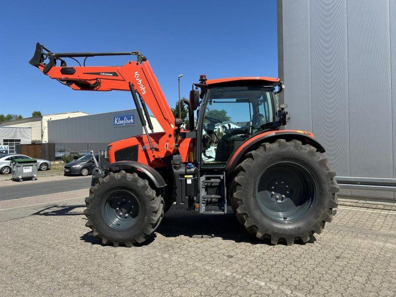 Kubota M6-132
