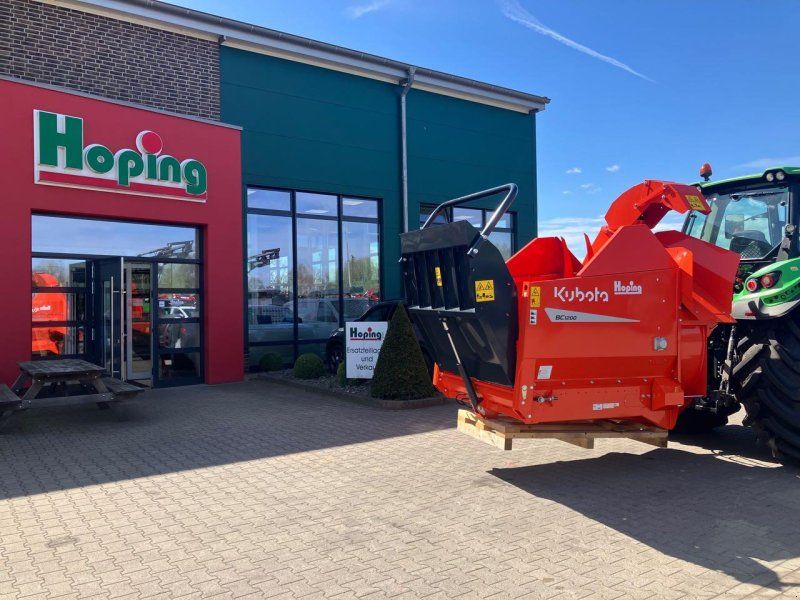 Kubota BC1200 Schwanenhalsauswurf