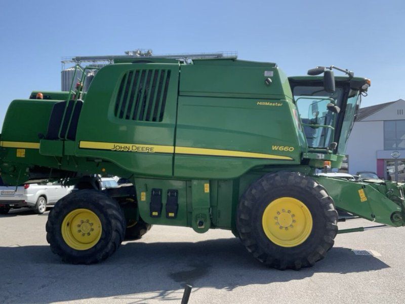 John Deere W660