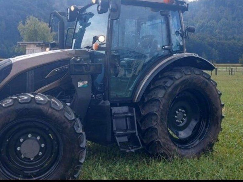Valtra A115