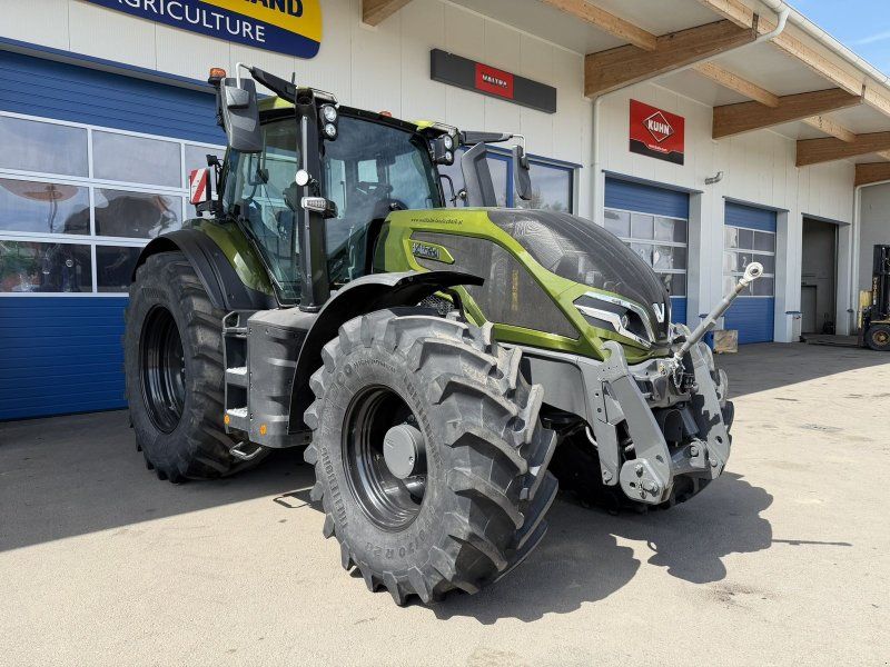 Valtra Q305