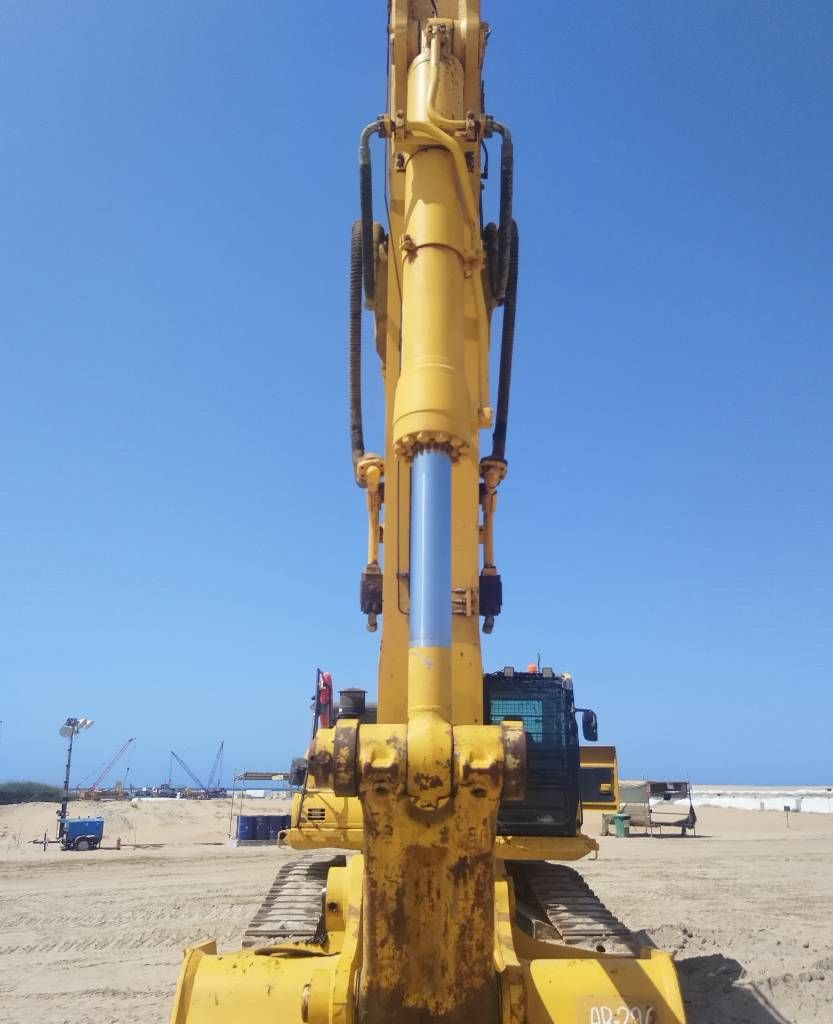Komatsu PC500LC (multiple units available for sale in KSA)