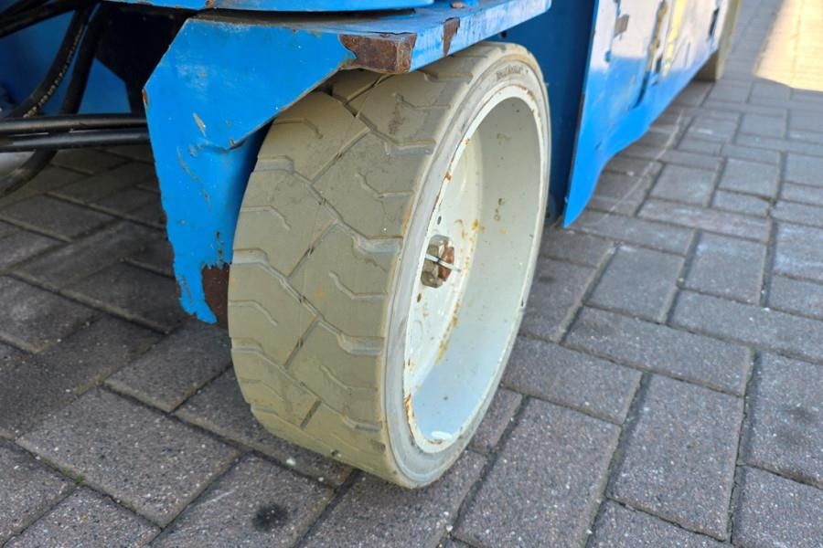 Genie GS3246 Electric, Working Height 11.75 m, 318kg Cap