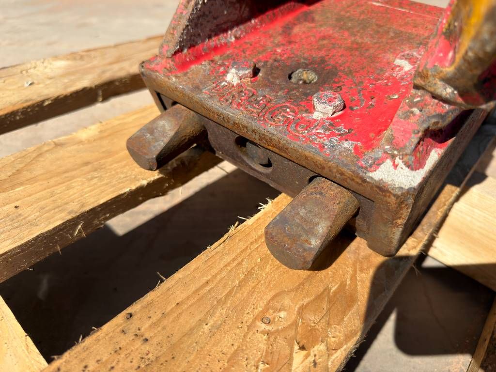 Lehnhoff MS03 - Caterpillar 303