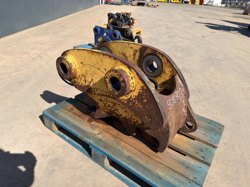 Miller M318D / 320D / 320E / 320F / 323D / 323E / 323F /