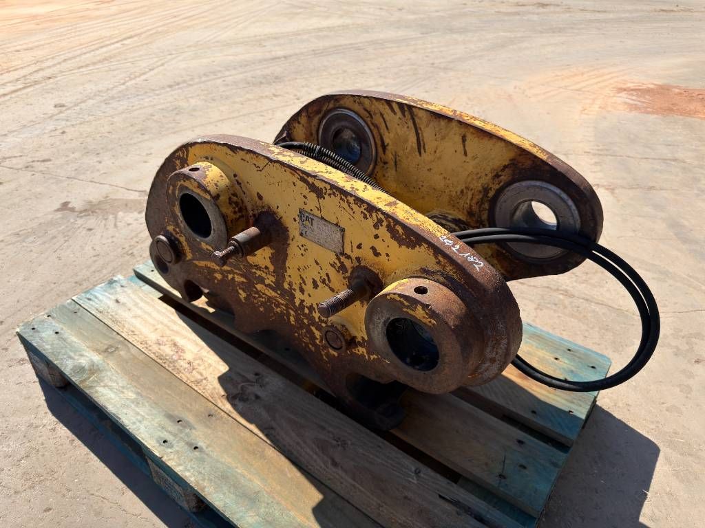 Miller M318D / 320D / 320E / 320F / 323D / 323E / 323F /