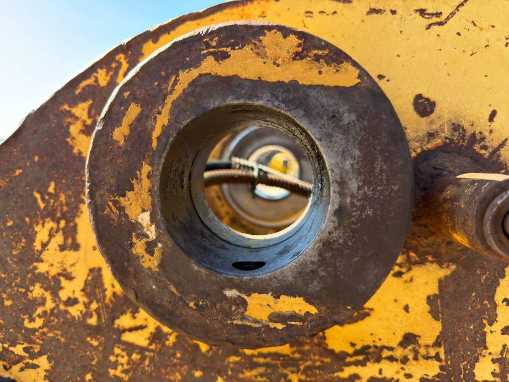 Miller M318D / 320D / 320E / 320F / 323D / 323E / 323F /