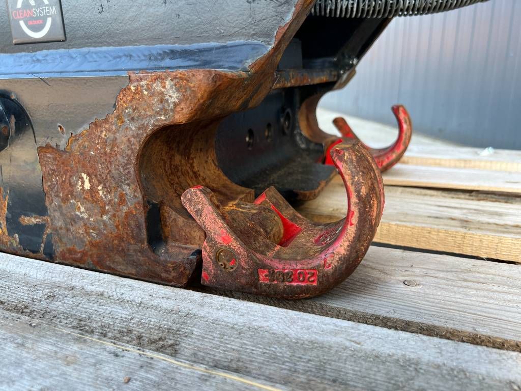 OilQuick OQ65 - 311F / 313F / 315F