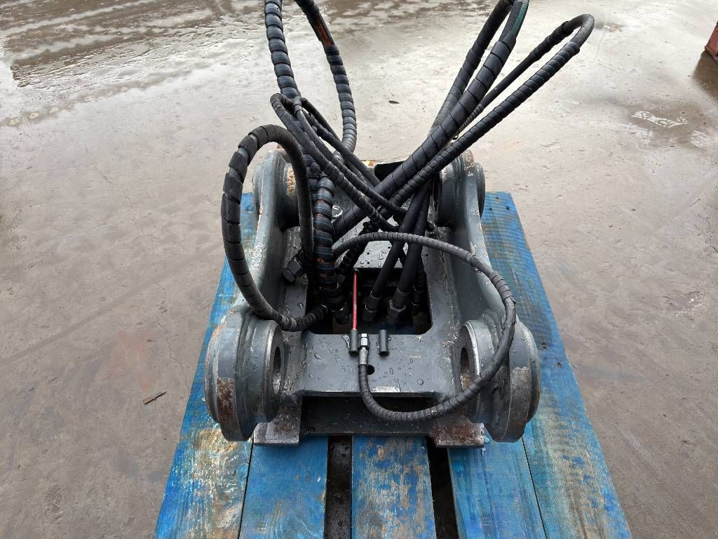 OilQuick OQ65 - M314F / M316F / M318F