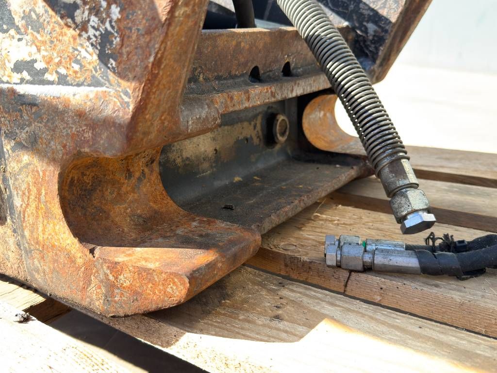 OilQuick OQ65 - M318D / M320F / M322D / 320D / 320E / 323D