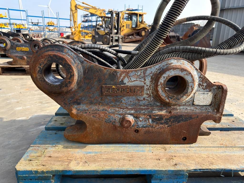 OilQuick OQ70/55 - 329D / 329E / 330F