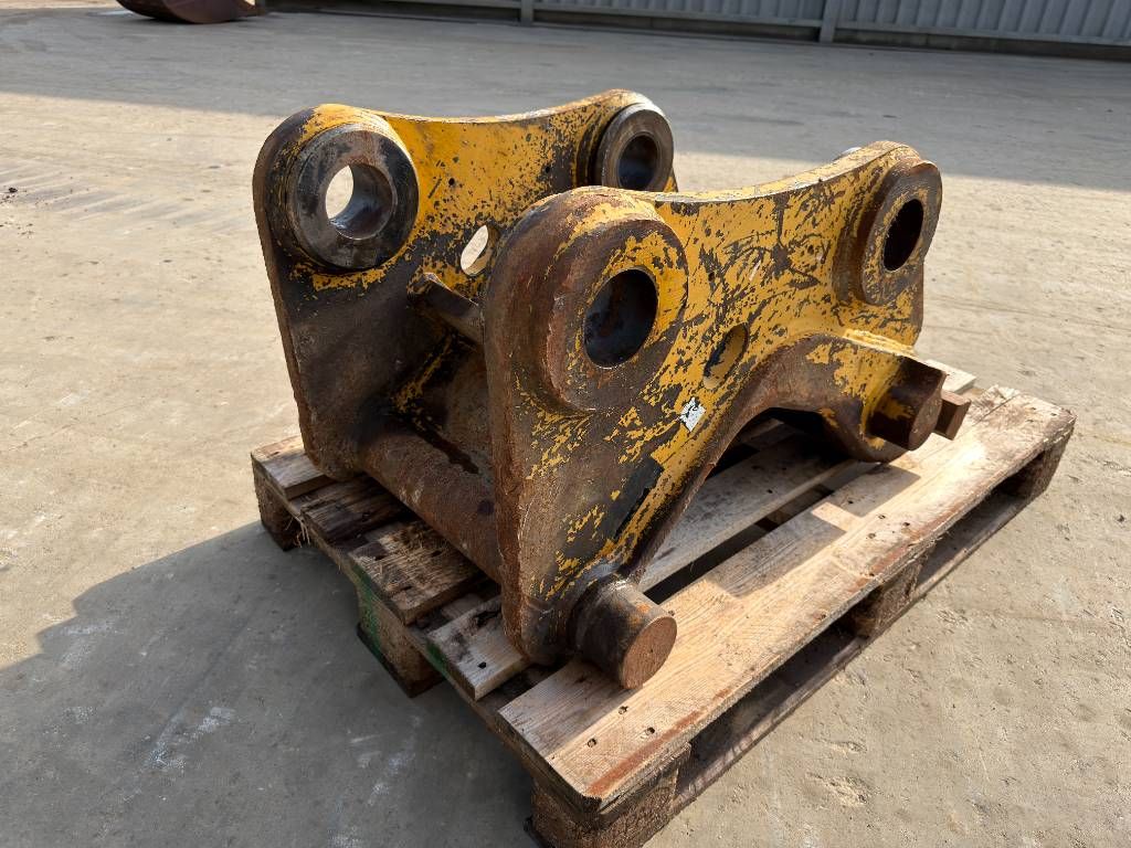 Verachtert CW45S - 325D / 329D / 329E / 329F / 330F