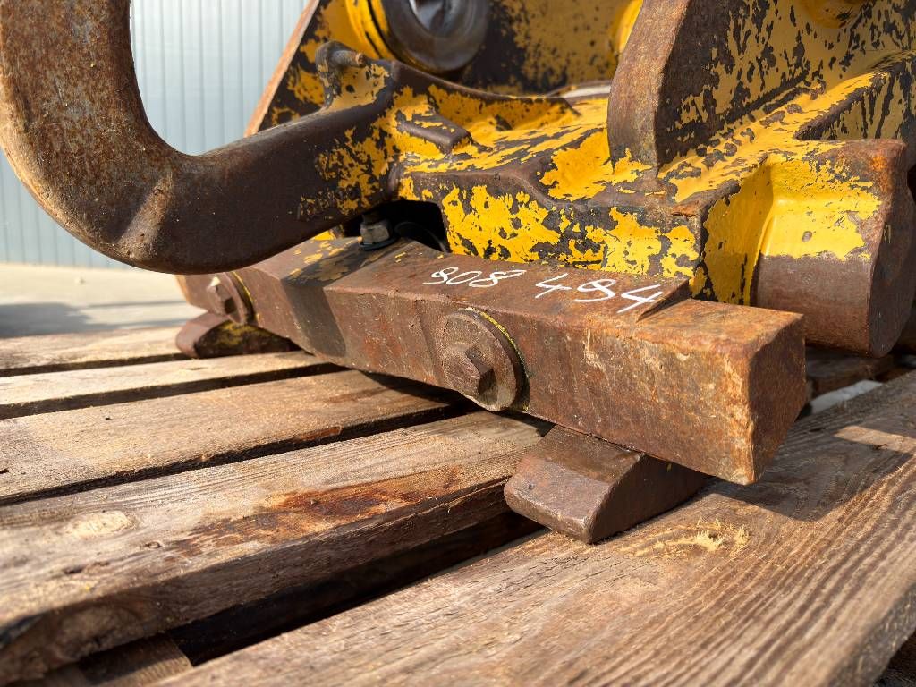 Verachtert CW45S - 325D / 329D / 329E / 329F / 330F