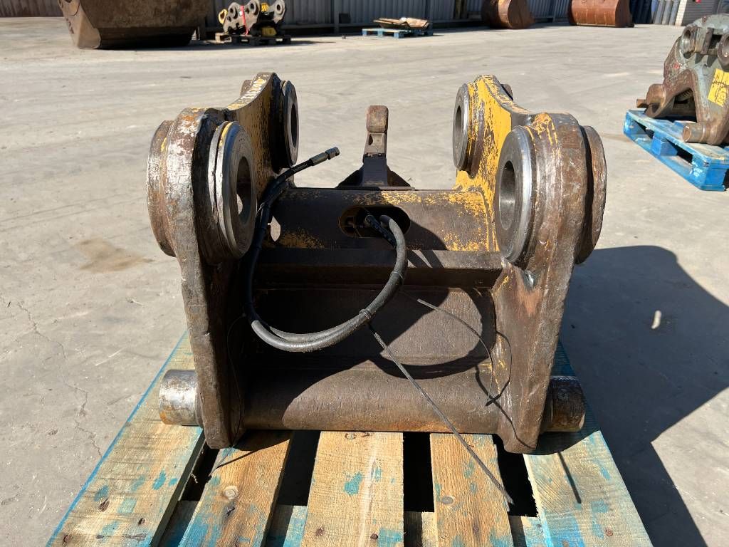 Verachtert CW45S - 329E / 330F