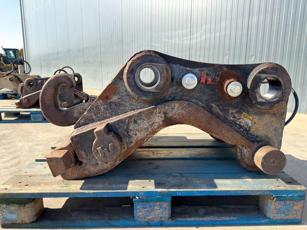 Verachtert CW55S - 325D / 329D / 329E / 330F