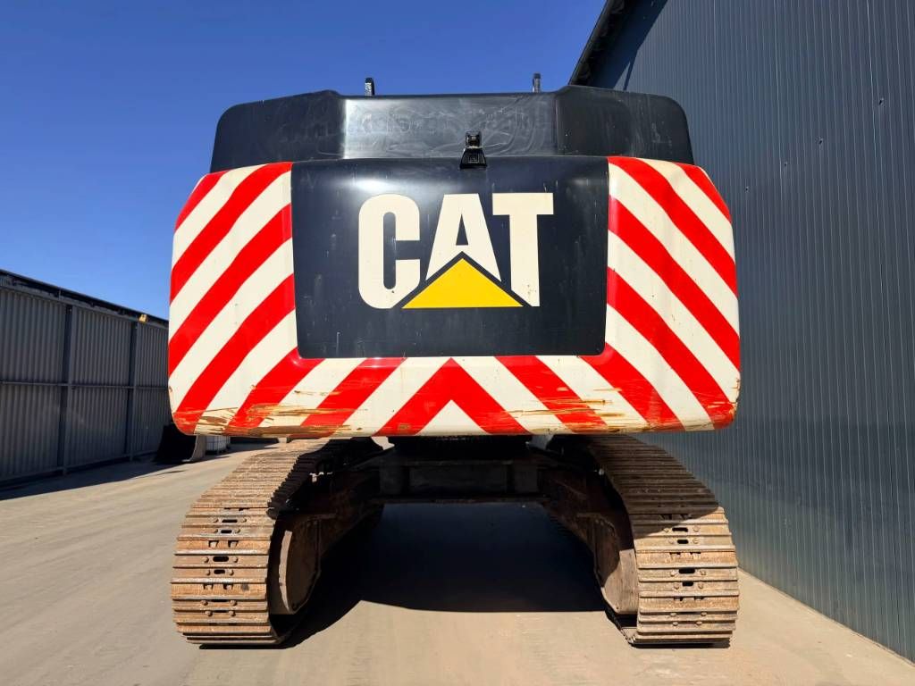 CAT 352F
