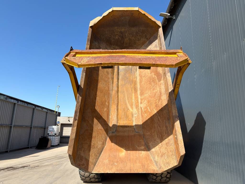 CAT 730C2