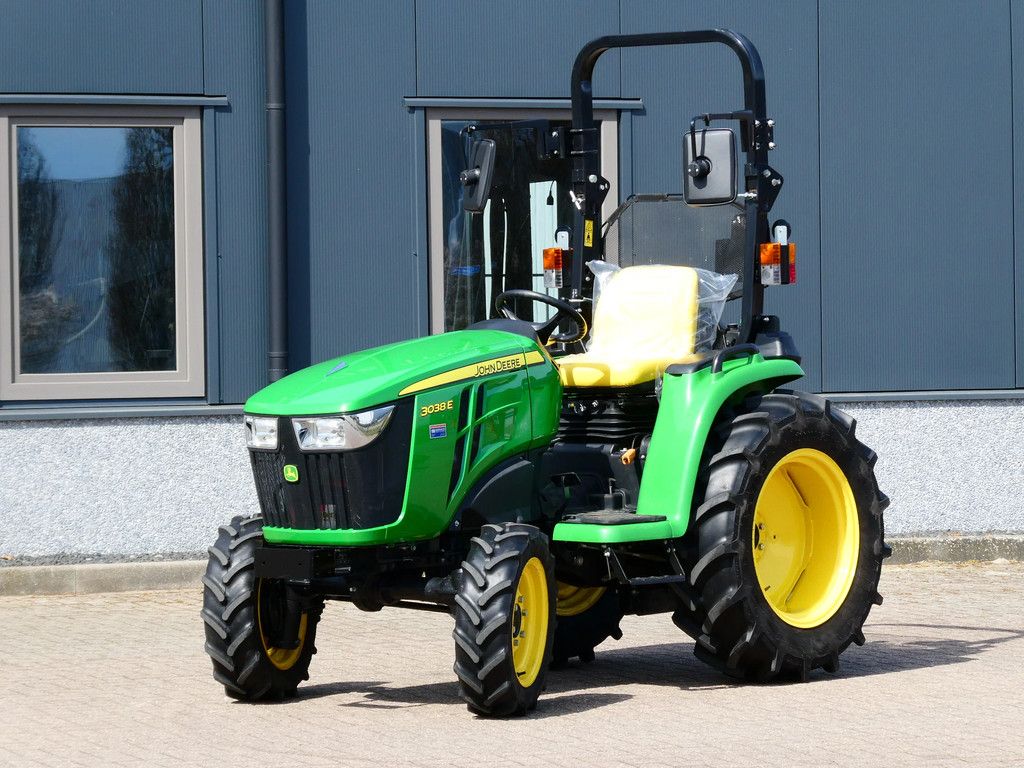 John Deere 3038E 4wd HST / 0266 Draaiuren / Stage-V