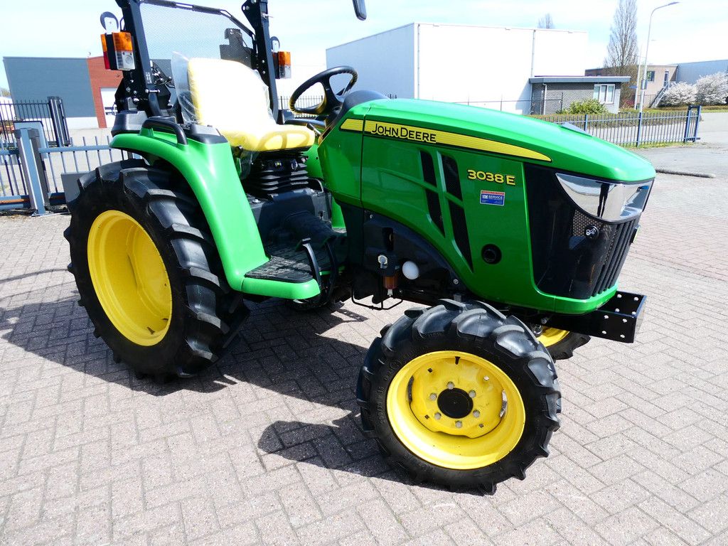John Deere 3038E 4wd HST / 0266 Draaiuren / Stage-V