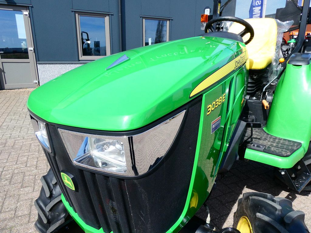 John Deere 3038E 4wd HST / 0266 Draaiuren / Stage-V