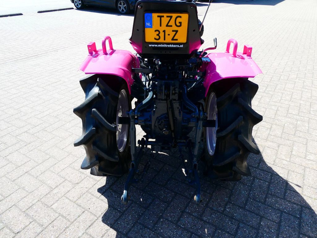 Yanmar YM1301 4wd / 923 Draaiuren / Pink Edition