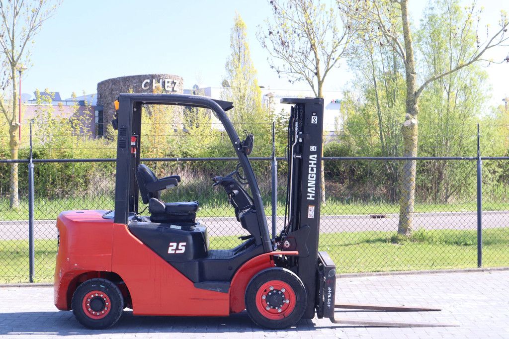 Hangcha CPCD25 | TRIPLEX | 2.5 TON | SIDESHIFT | POSITIONERS