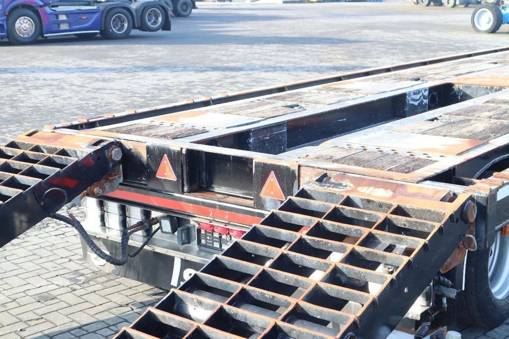 Istrail 4-AXLE SEMI-TRAILER | HYDR RAMPS | HYDR WIDENING | EXTENTION