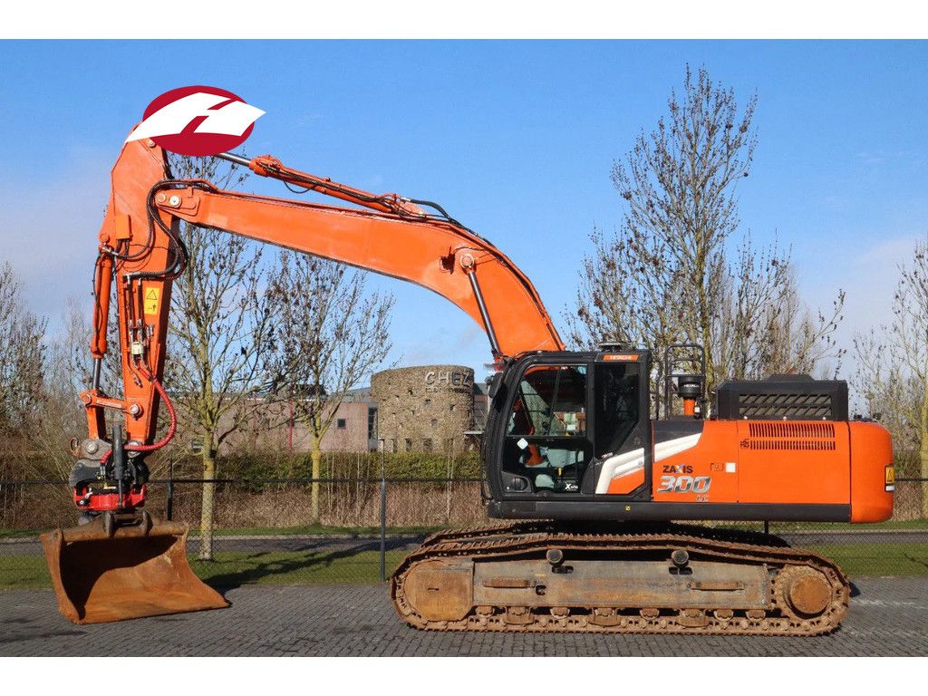 Hitachi ZX300 LC-7 | ROTOTILT | BUCKET