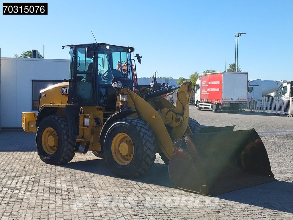 Caterpillar 920