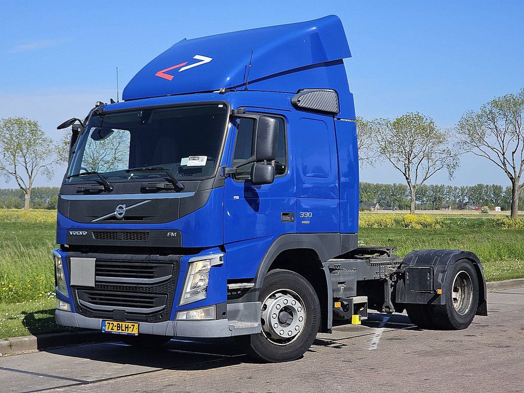 VOLVO FM 330 sleepercab nl-truck