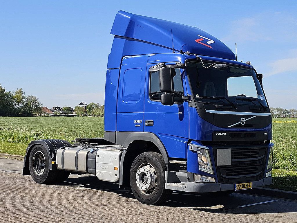 VOLVO FM 330 sleepercab nl-truck