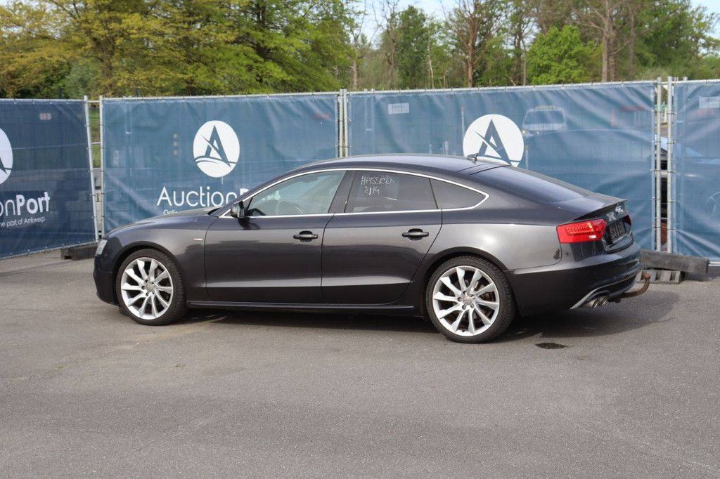 Passenger car Audi A5 S-Line Diesel 150hp 2015 (Margin)