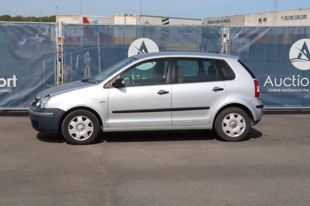 Pkw Volkswagen Polo Benzin 65 PS 2004 (Margin)