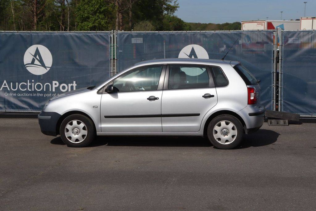 Pkw Volkswagen Polo Benzin 65 PS 2004 (Margin)