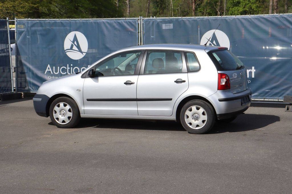 Pkw Volkswagen Polo Benzin 65 PS 2004 (Margin)