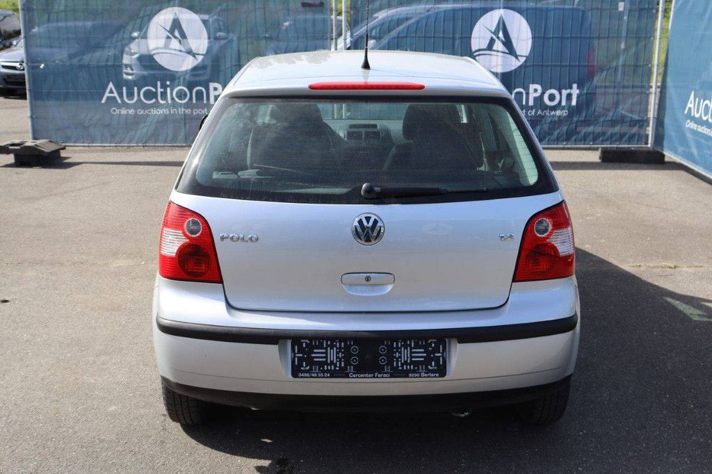 Pkw Volkswagen Polo Benzin 65 PS 2004 (Margin)