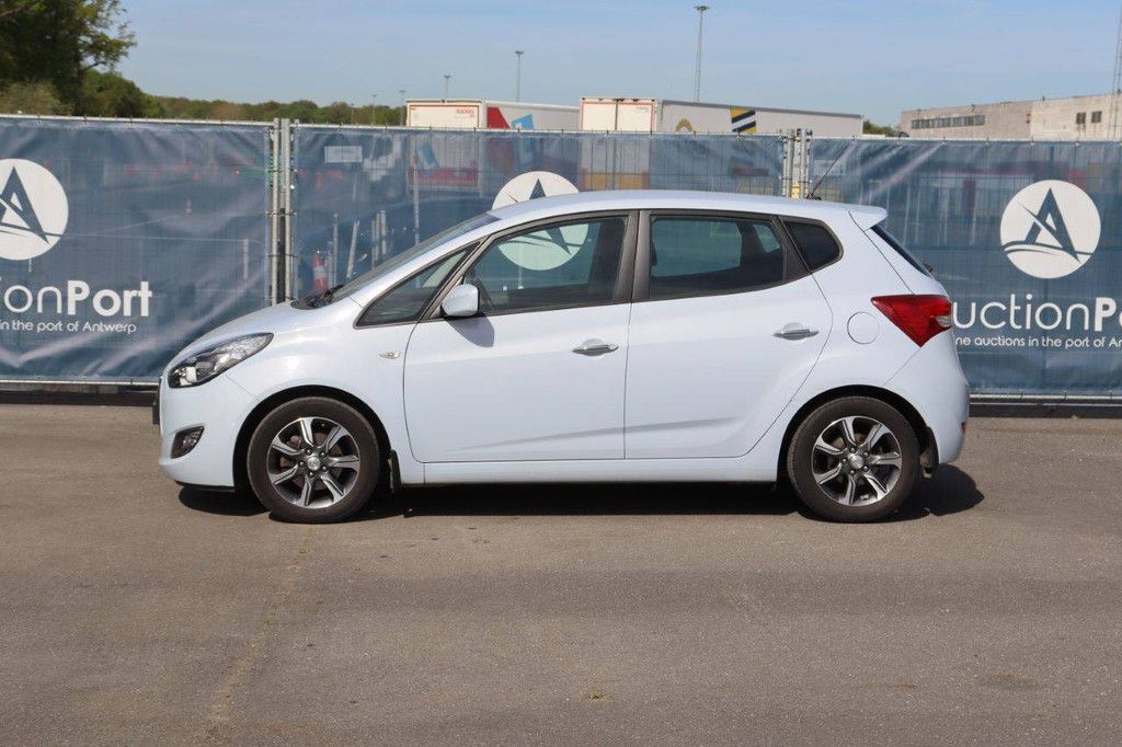 Pkw Hyundai ix20 Benzin 125 PS 2018