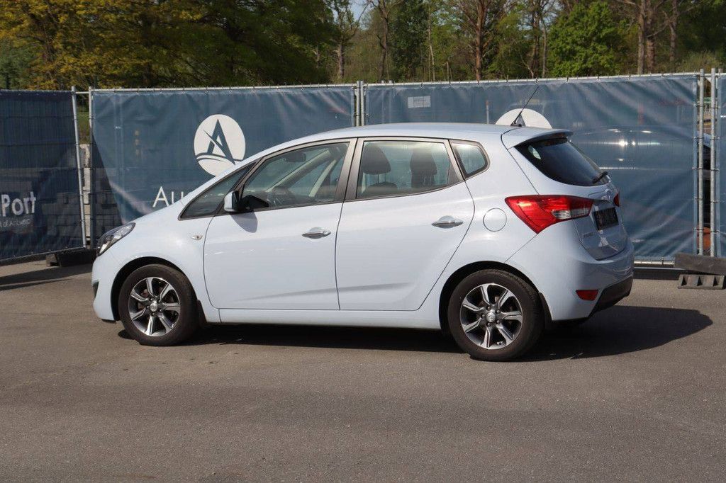 Pkw Hyundai ix20 Benzin 125 PS 2018