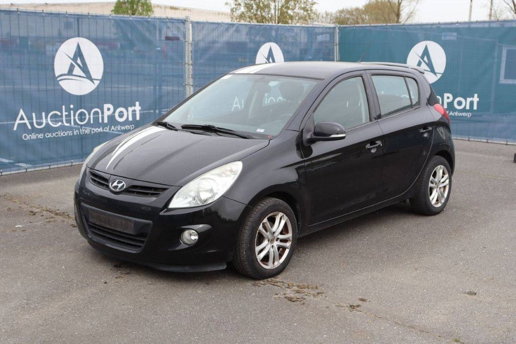 Pkw Hyundai i20 Diesel 101 PS 2011 (Marge)