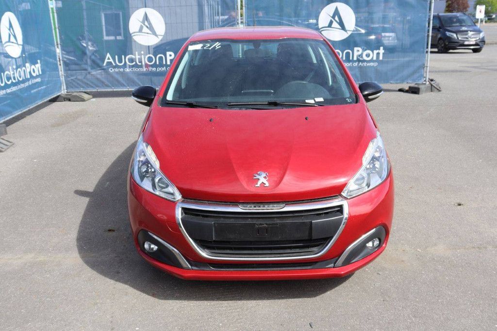 Passenger car Peugeot 208 Petrol 82hp 2017 (Margin)