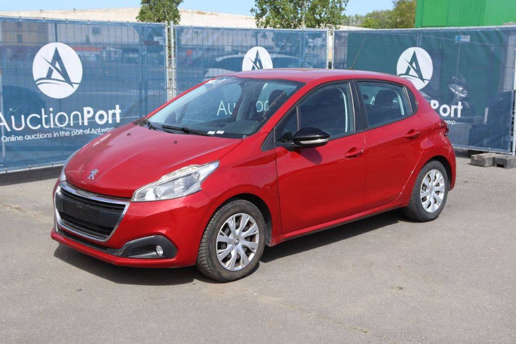 Passenger car Peugeot 208 Petrol 82hp 2017 (Margin)